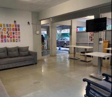 Pune Hostel | Backpacker hostel