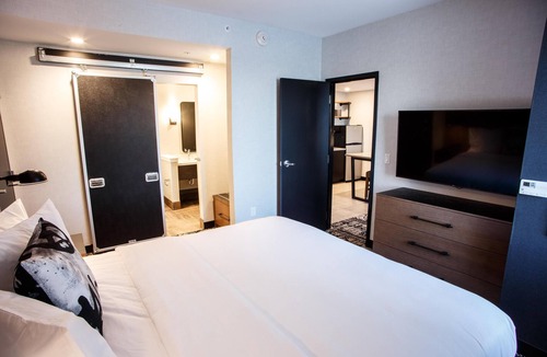 Lititz Hotel | Backstage vibe- Lancaster charm -King Room w/Kitchenette & Separate Seating Area