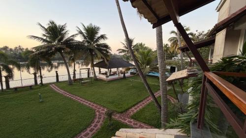 Andhakaranazhy Bed & Breakfast | Backwater Brook