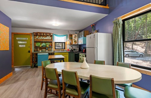 Horse Shoe Ski Chalet | Backwoods Getaway