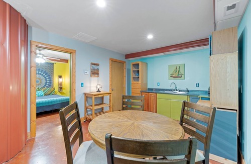 Horse Shoe Ski Chalet | Backwoods Getaway