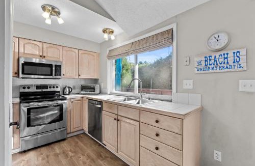 Socastee House | Backyard Oasis 1 Mile to Beach Golf Cart Friendly