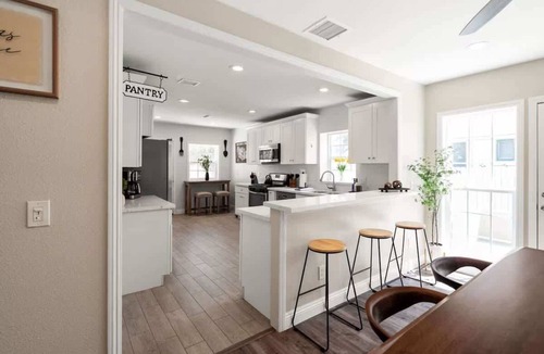 Riverside House | Backyard Oasis in the Woods Streets DWTN CBU RCC