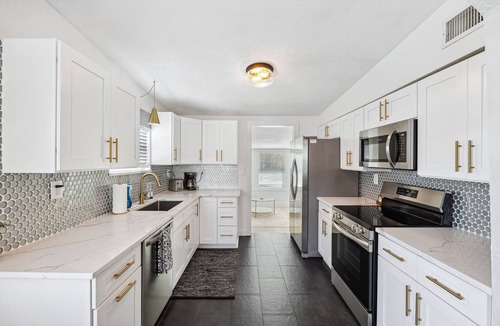 Pinellas Park House | Backyard Oasis Minutes To Beaches