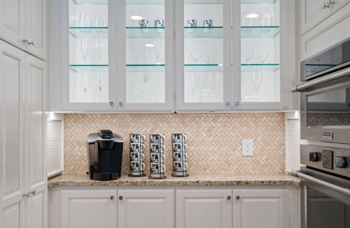 Barrington Oaks Apartment | Backyard Pool, Hot Tub, Outdoor Kitchen│Free Parking + EV Station in N. Austin!