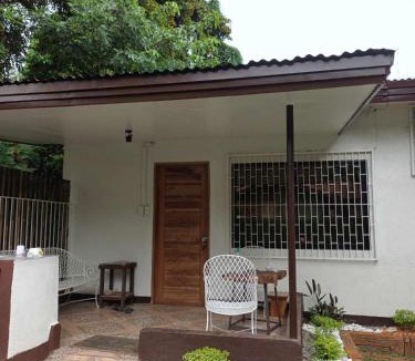 Bacolod House | Bacolod Tiny House FAST WIFI with Barbeque Area