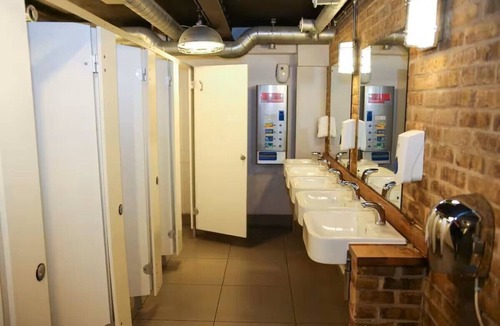 Hammersmith Broadway Hostel | BacPac Hostel