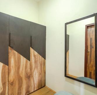 Srinagar Bed & Breakfast | Badakshan Bliss