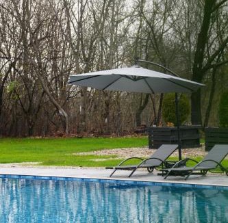 Polovragi Resort | Badash Tiny Village - Tiny Houses with Heated Pool & BBQ