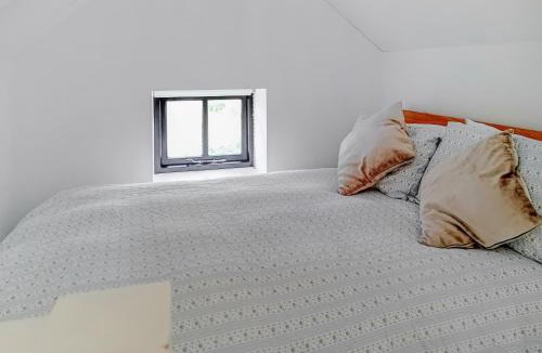 Newport House | Badgers Sett Brook