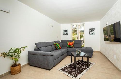 Aci Sant'Antonio Villa | Badimà - Sicily House