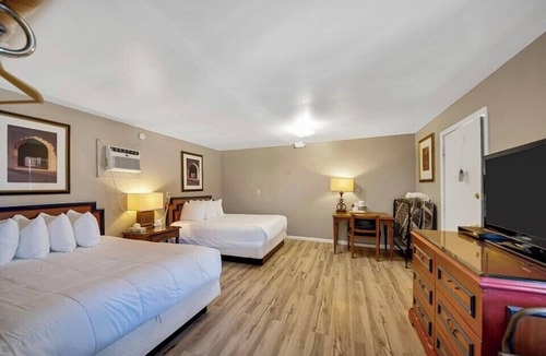 Northeast Entrance Badlands Hotel | Badlands Hotel and Campground