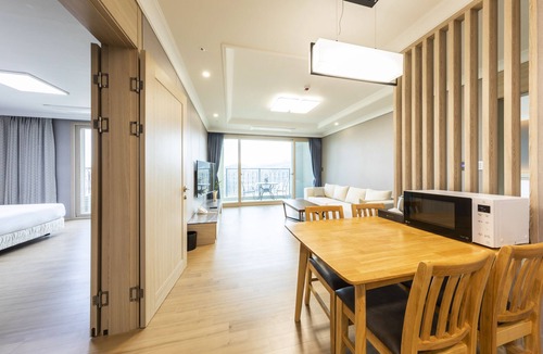 Yeoncheon Hotel | BAEKHAK JAYURO RESORT