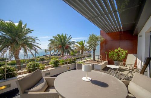 Parede Apartment | Bafureira 22 Rooftop