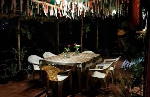 Akshi House | Bageecha B&B- V A A Y U