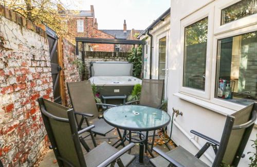 York House | Baggergate House