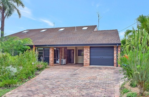 Port Stephens Council House | Bagnalls Pet Friendly Townhouse