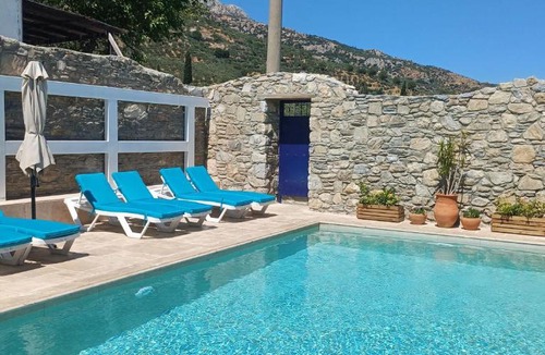 Gullubahce Bed & Breakfast | Bahab Plus Guesthouse