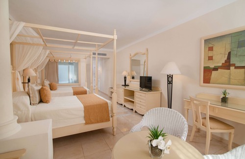 Portillo Resort | Bahia Principe Explore El Portillo - All Inclusive