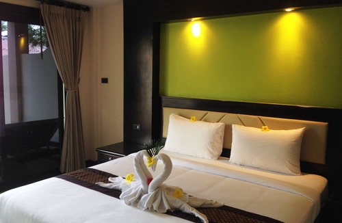 Bai Lan Resort | Bailan Beach Resort