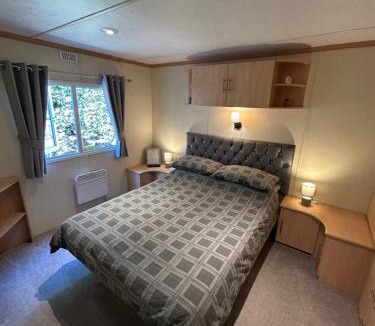 Skegness Other | Bailey's Caravan Hire - Sealands Plot 1 - Wi-Fi - Dog Friendly