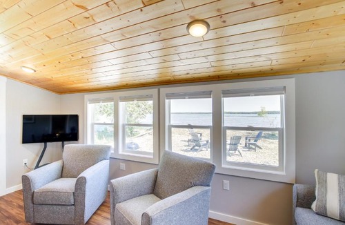 North Bay House | Baileys Harbor Waterfront Vacation Rental w/Grill