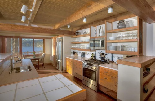 Rollingbay House | Bainbridge Island Beachfront | Sleeps 8