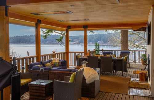 Rollingbay House | Bainbridge Island Beachfront | Sleeps 8