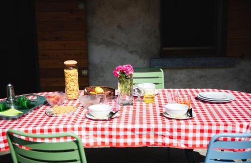 San Michele House | Baita di Montagna nella natura - Lago di Como