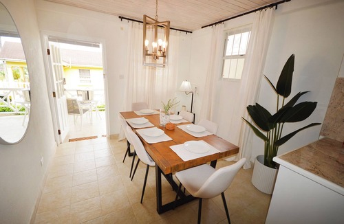 Douglas Apartment | Bajan Breeze 3-bedroom apartment 15 minutes walk to the beach