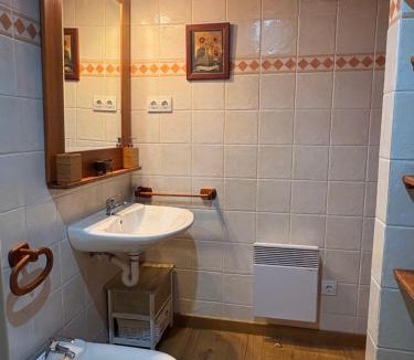 Taull Apartment | Bajo con jardín privado y chimenea - Puig Falcó 2