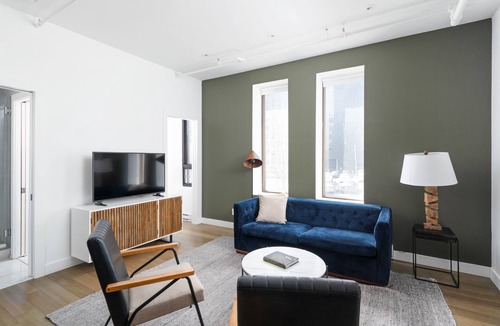 Chinatown Apartment | BAKAN - Gem in the city : MODERN 1BD in Old/DT