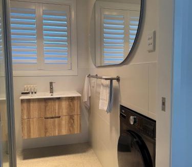 Kaniva Apartment | Baker three apartments