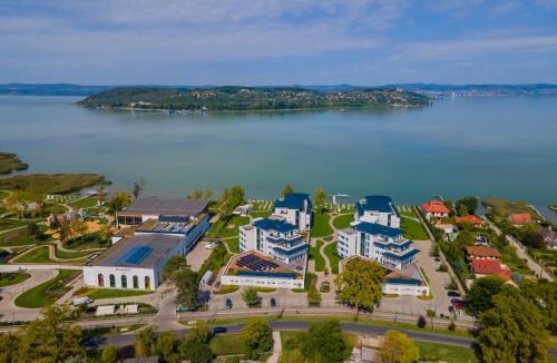 Szantod Apartment | BalaRoyal Resort