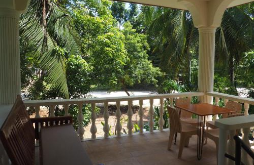 Lazi House | Balay Lipay - Spacious Private House in Siquijor