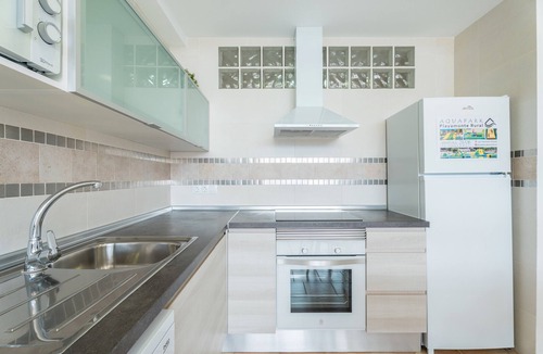 Navarres Apartment | Balcón de las Fuentes: Design, comfort and unique views