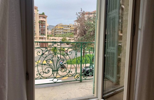 Quartier du Port Apartment | Balcon Barla