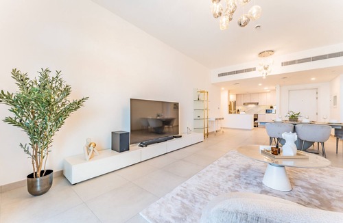 Umm Suqeim 3 Apartment | Balcony Overlooking Burj Al Arab 2BR w/Assistant Room, Min. Away Fr. the Beach