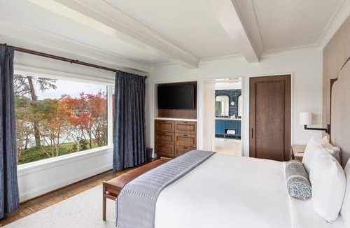 Irvington Hotel | Balcony Suite Amidst Scenic Natural Beauty + Seasonal Pool, Marina, Courtyard