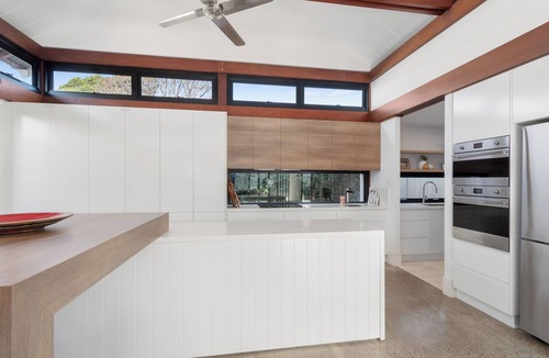 Barrack Point House | Bale Bengong Escape Tranquil Poolside living