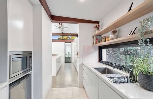 Barrack Point House | Bale Bengong Escape Tranquil Poolside living