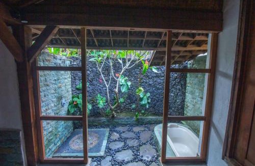 Penestanan Villa | Bale D'Uma Joglo