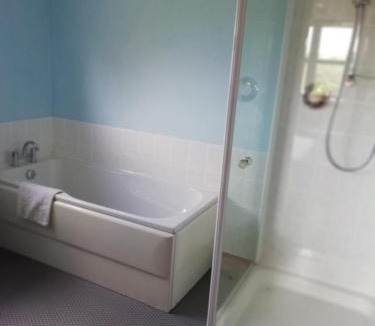 Leven Bed & Breakfast | Balhousie Farm Bed and Breakfast