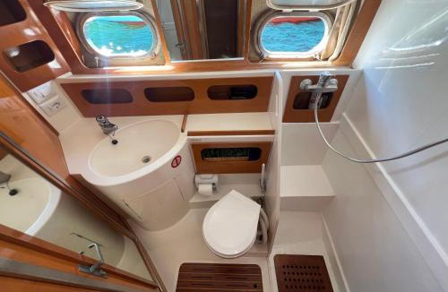 Sant'Antioco Boat Rental | BALI BOAT b&b HOUSE BOAT