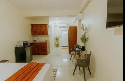 Arima Apartment | Bali-Inspired Studio Mins from Airport