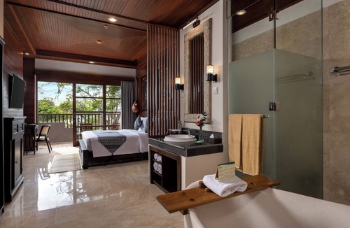 Kuta Selatan Hotel | Bali Tropic Resort & Spa
