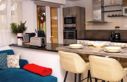 Quincy-Voisins Apartment | Balisier- La Résidence Belle Créole 10min from Disneyland Duplex 8pers, Jacuzzi!