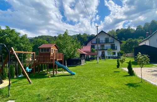Bran Villa | Balkanic Villa Bran