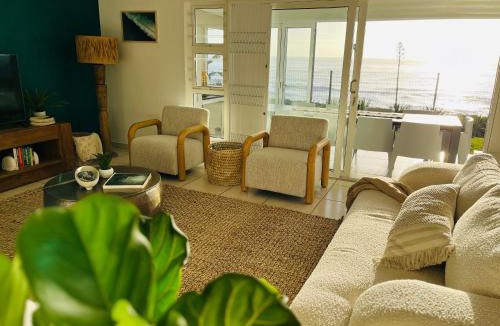 Ballito Villa | Ballito Beachfront, Walk to Village, 5BR Luxury