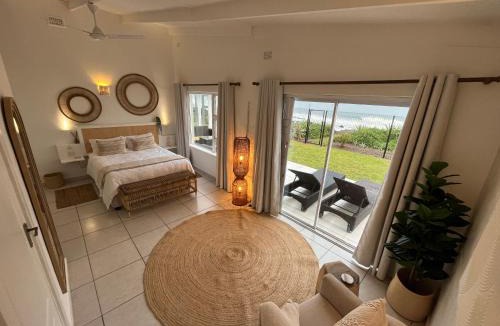 Ballito Villa | Ballito Beachfront, Walk to Village, 5BR Luxury